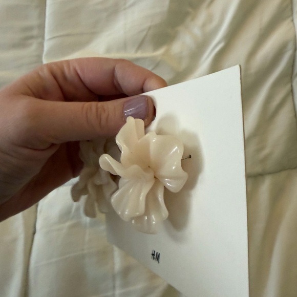 Beige Floral Statement Earrings - Picture 2 of 2